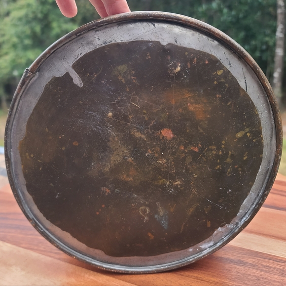 1930s Embossed Brass Trash Can/Umbrella Stand - Picture 5 of 8